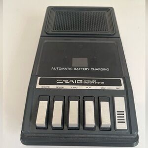 Vintage Craig Portable Cassette Player J100 Auto Battery Charging UNTESTED